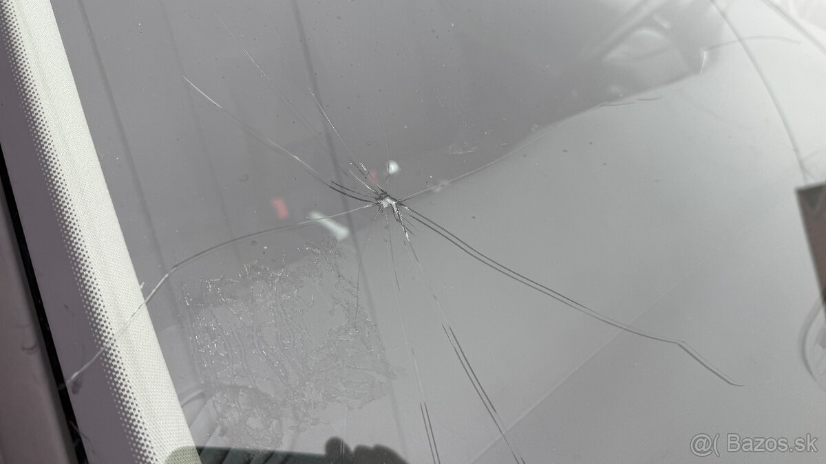 Volkswagen Jetta 1.6 TDI Comfortline - 17