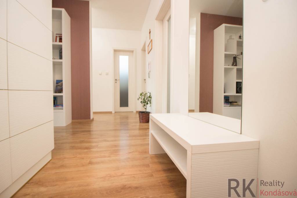 Top lokalita- Idanská, 3-izbový byt s loggiou, novostavba (2 - 17