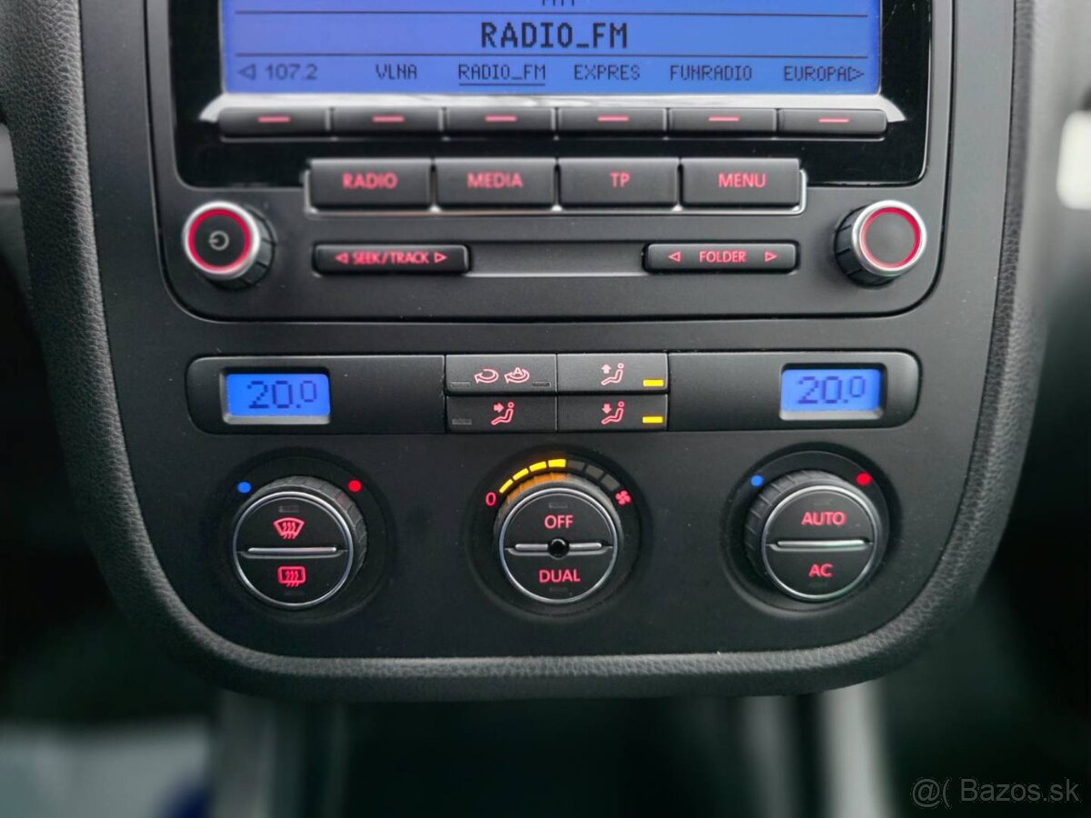 Volkswagen Jetta 1.9 TDI Comfortline DSG - 17