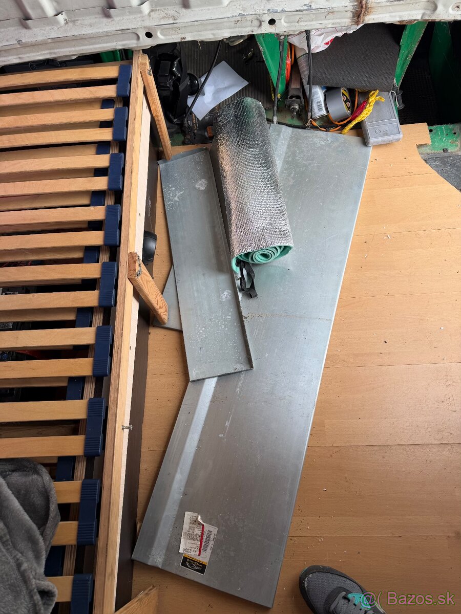 Mercedes-Benz 208D - 17