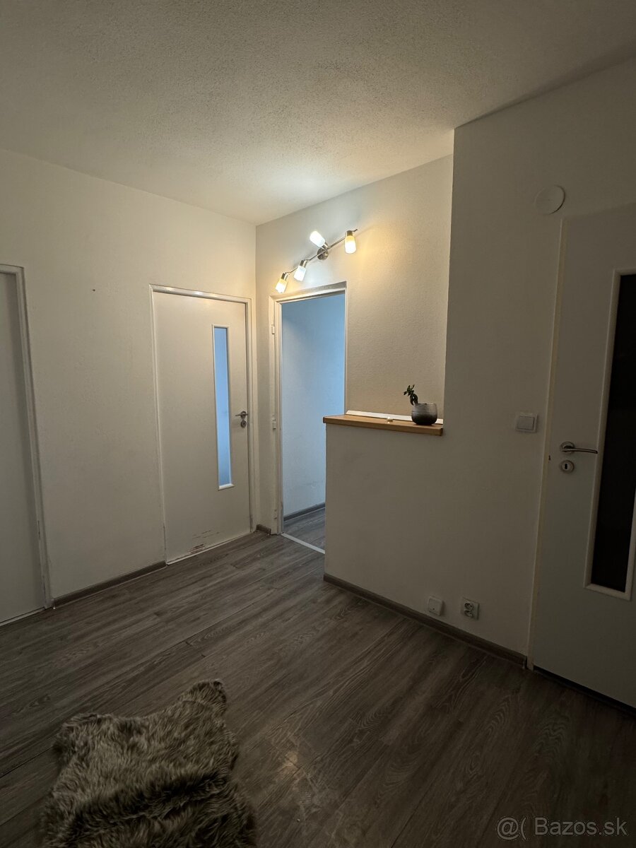 3-izbový byt na podnájom - 17