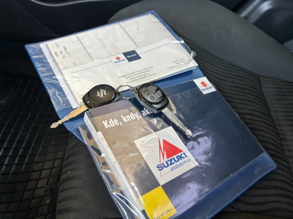 Suzuki Swift GLX 5/2012 162tis.km Kúpené v SR - 17