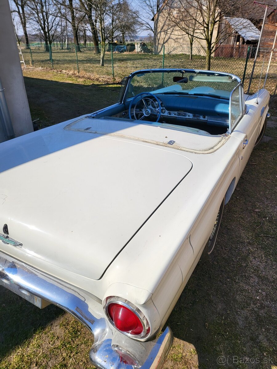 Ford Thanderbird - 17