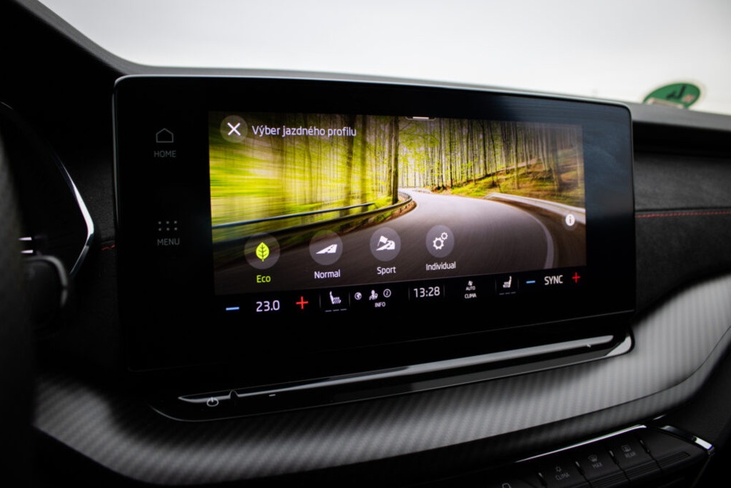 Škoda Octavia Combi RS 2.0 TDI - 17