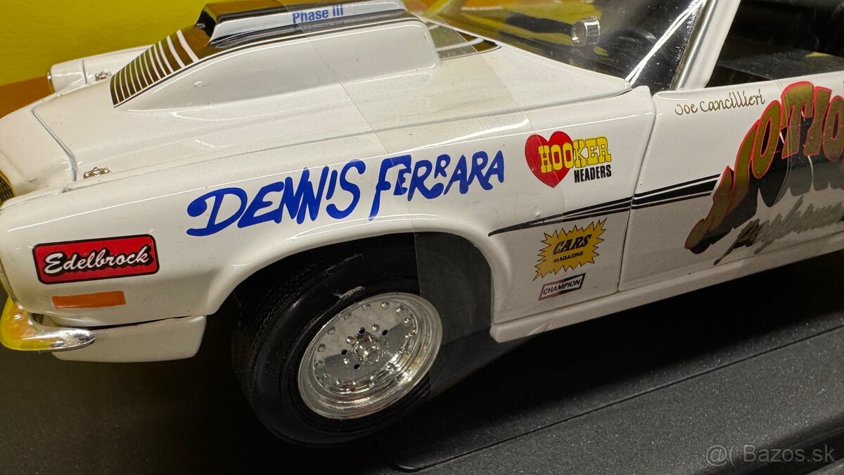 Chevrolet Corvette Camaro 1:18 - 17