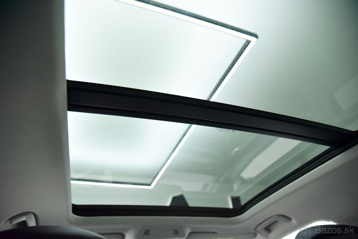 Superb Combi 2.0 TDI Laurin&Klement DSG, FullLED, Panorama - 17