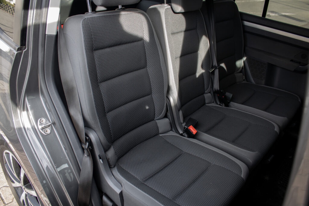 Volkswagen Touran - 17