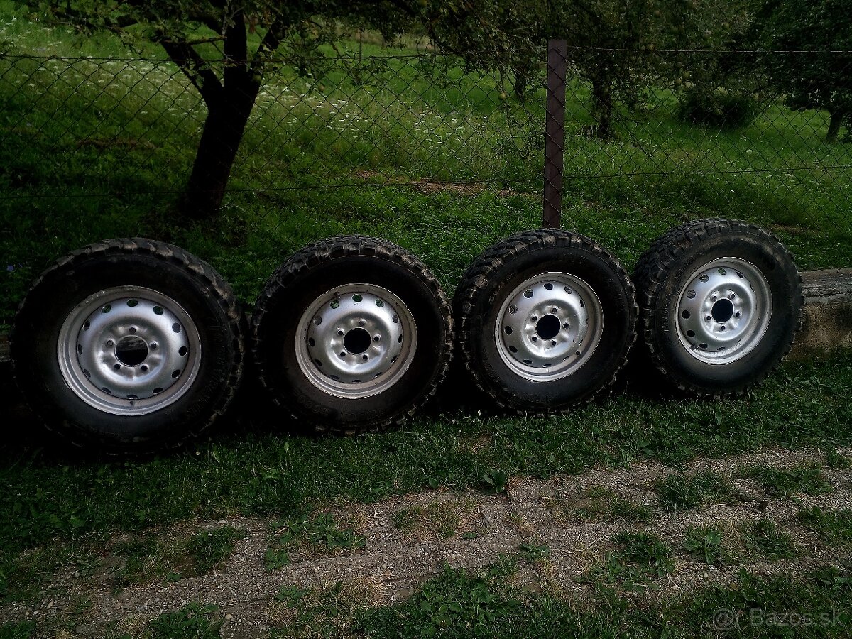 Lada Niva 1.7 (4x4) - 17