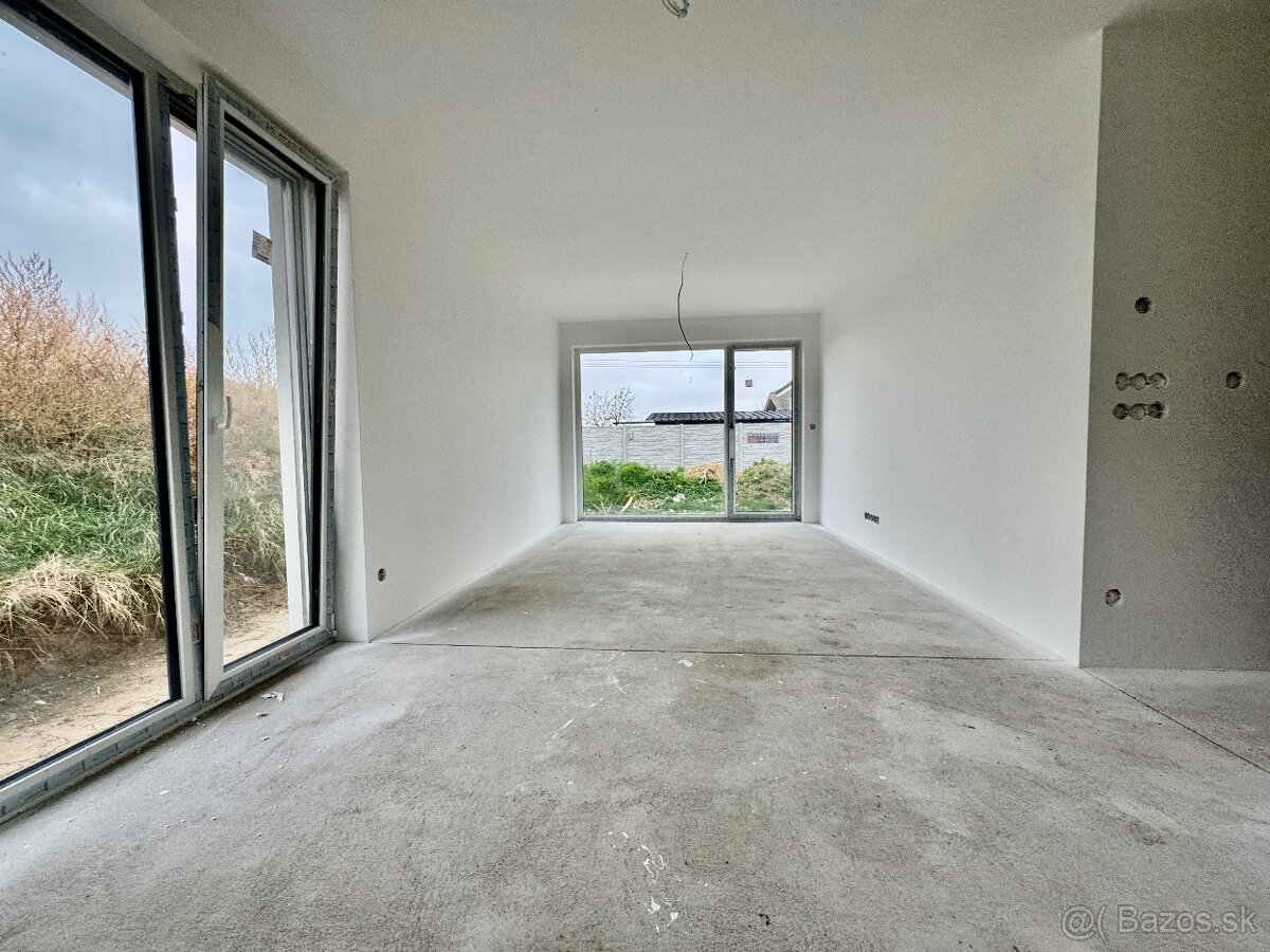 Predaj 4i RD v radovej zástavbe obec Dolná Krupá - 17