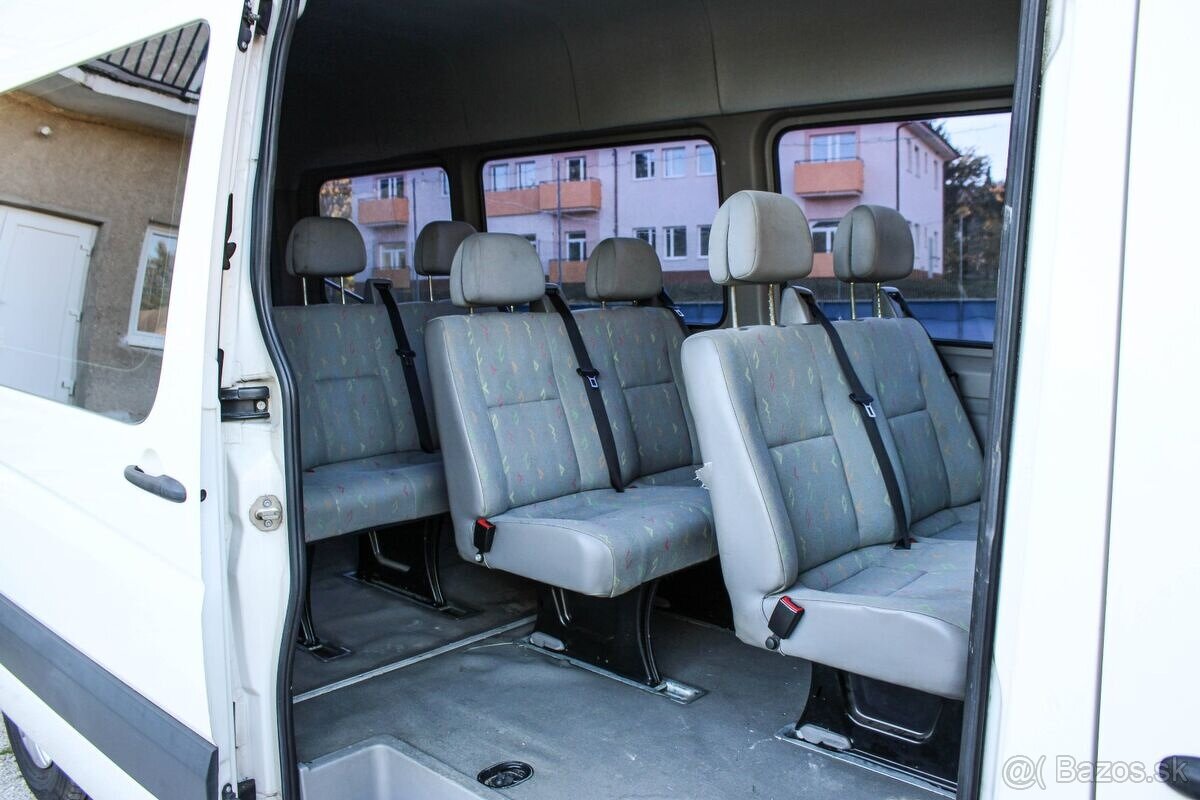 Volkswagen Crafter 2.5 TDI 9 MIEST - 17