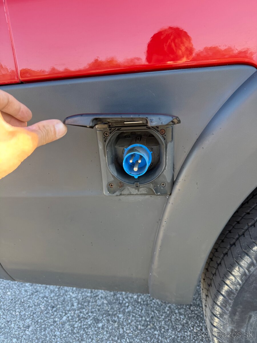 Predám Fiat Ducato 2.3 multijet karavan - 17