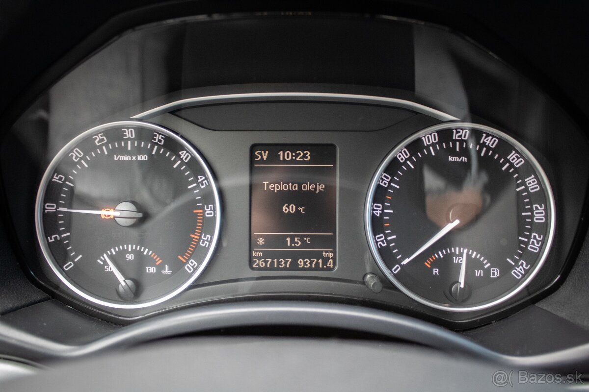 Škoda Octavia Combi 2.0 TDI CR DPF - 17