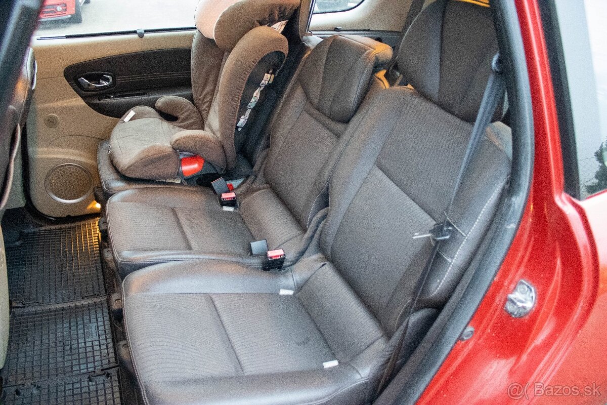 Renault Grand Scénic 1.9 dCi 96kW 7-miestne 2011 - 17