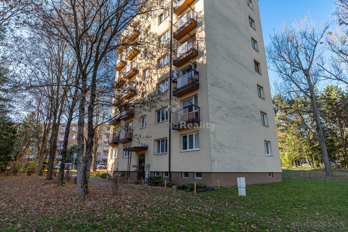 NA PREDAJ KOMPLETNE ZREKONŠTRUOVANÝ 2 IZBOVÝ BYT S BALKÓNOM - 17