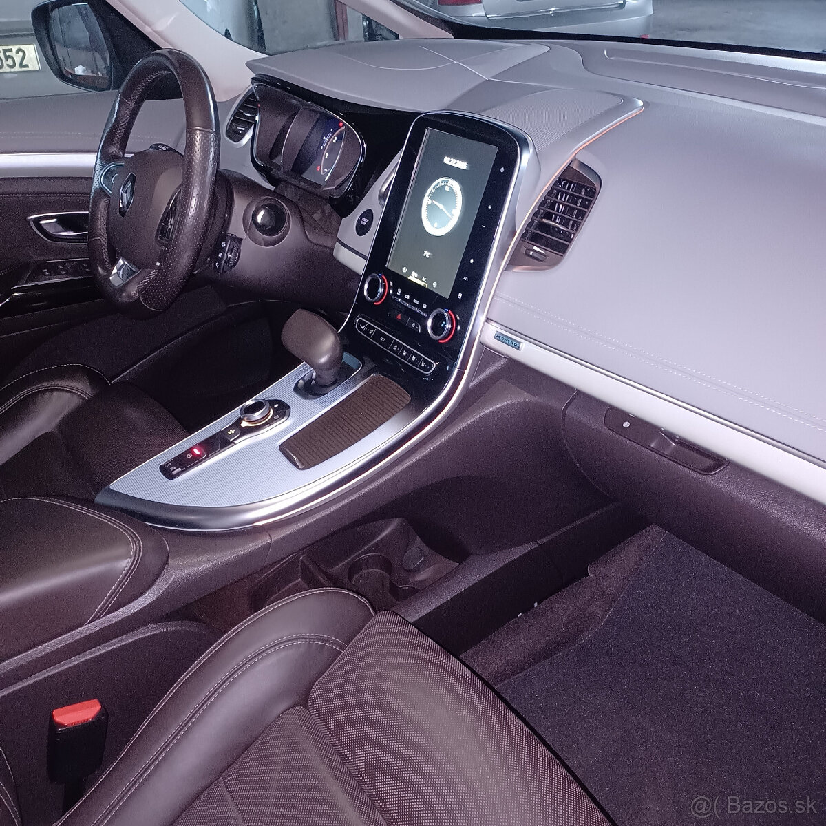 Renault Espace 1,8 TCE Initiale Paris ,165 kW, 2020, DPH - 17