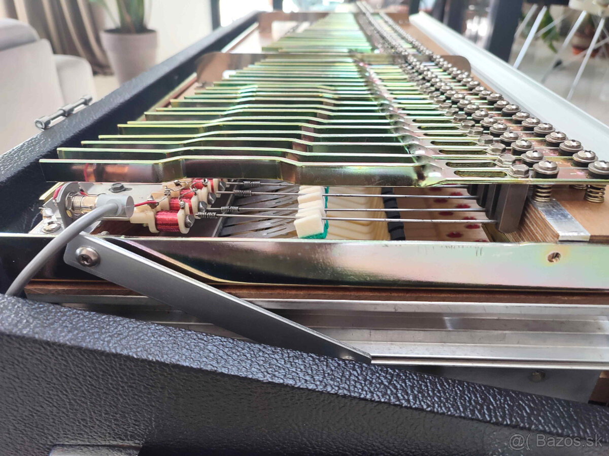 RHODES MARK II SeventyThree rok 1980 - 17