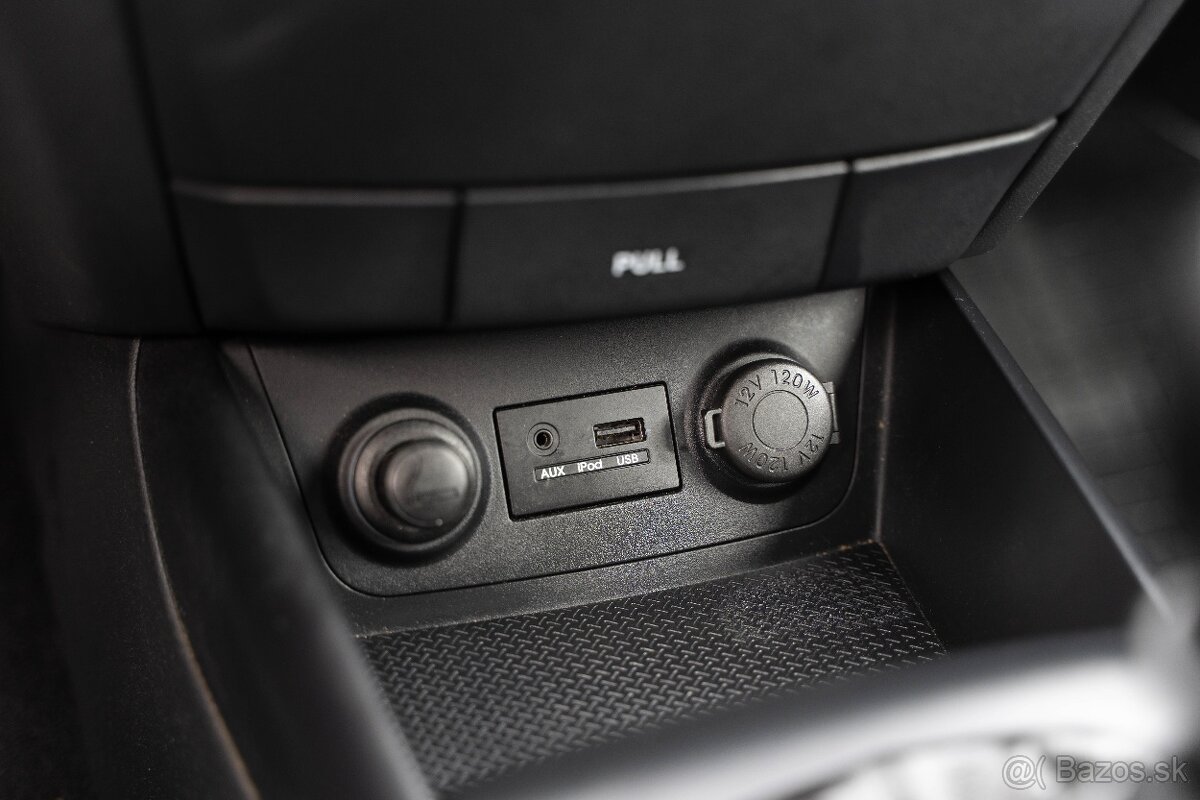 Hyundai i30 CW, 1.4i, len 112tis. KM, Klíma,LED,NOVÉ STK - 17