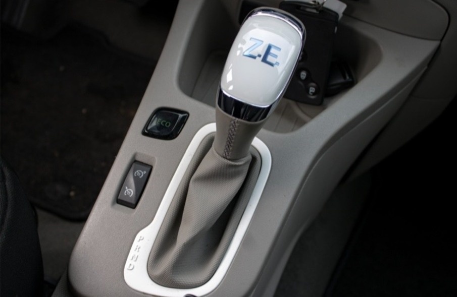 RENAULT ZOE R110 Z.E. 40 - 17