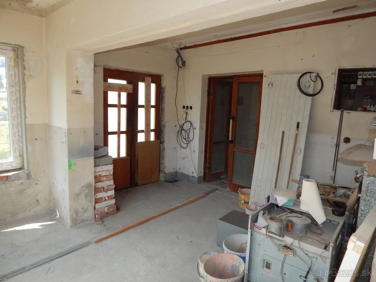 EXKLUZÍVNE-SPEKTRUM REALITY- Na predaj 7-izbový rodinný dom - 17