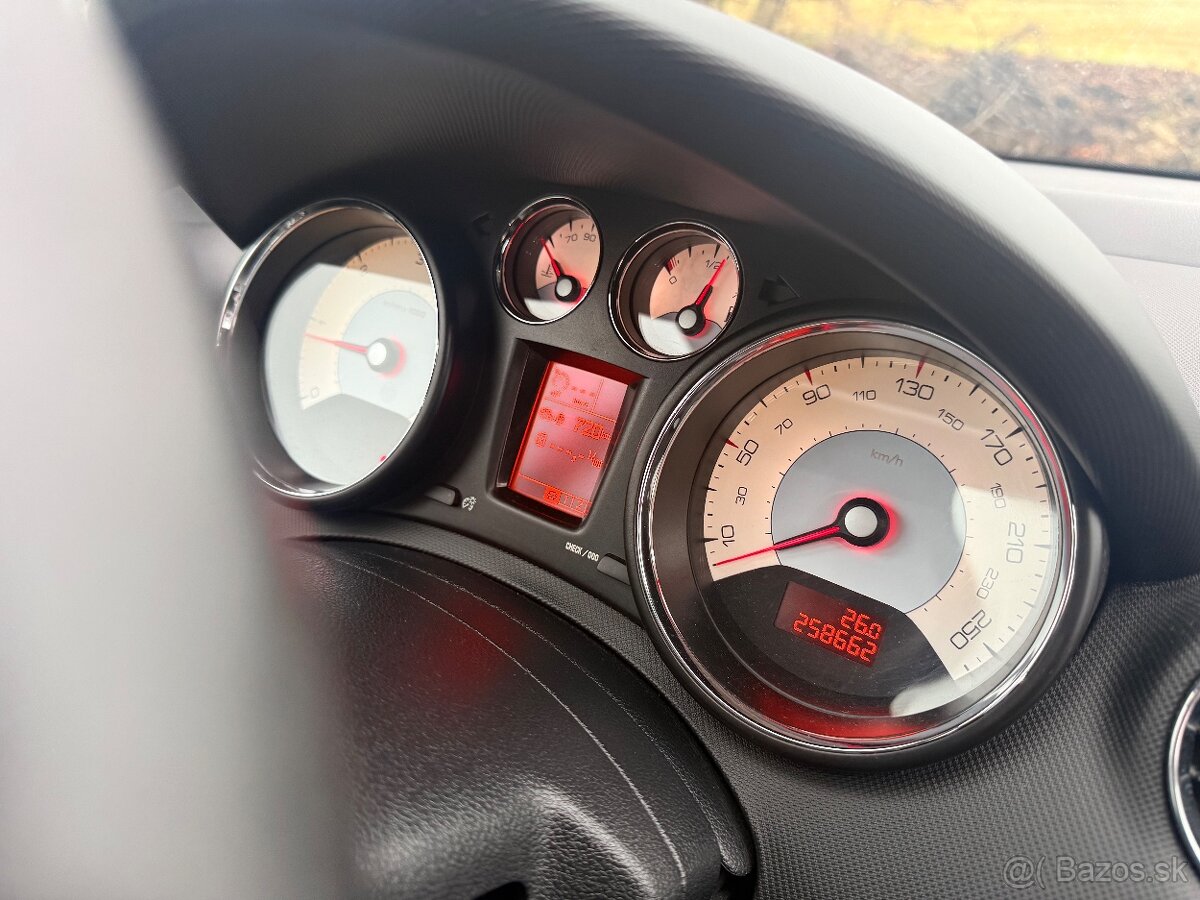 Peugeot 308Hdi 2013 facelift - 17