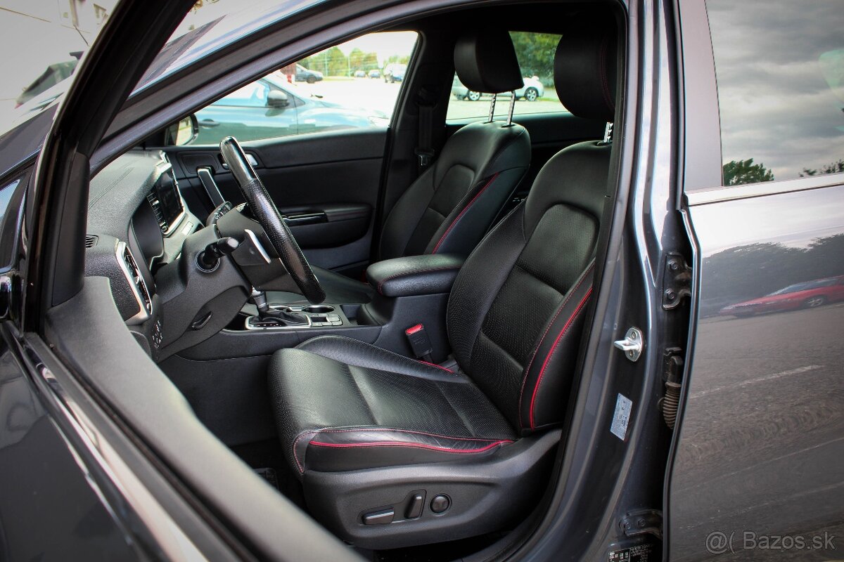 Kia Sportage 2.0 CRDi + 48V (Mild Hybrid) GT-Line A/T - 17