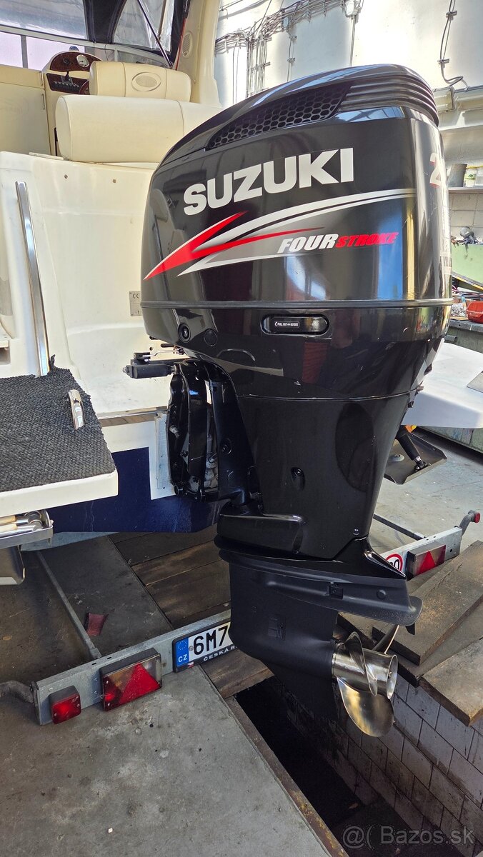 LOĎ ITALMAR, CABIN 23 + motor 225hp + dvouosí vlek - 17