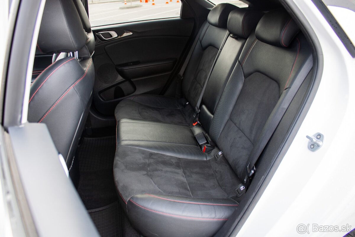 Kia Proceed 1.6 T-GDi GT / 150kW / - 17