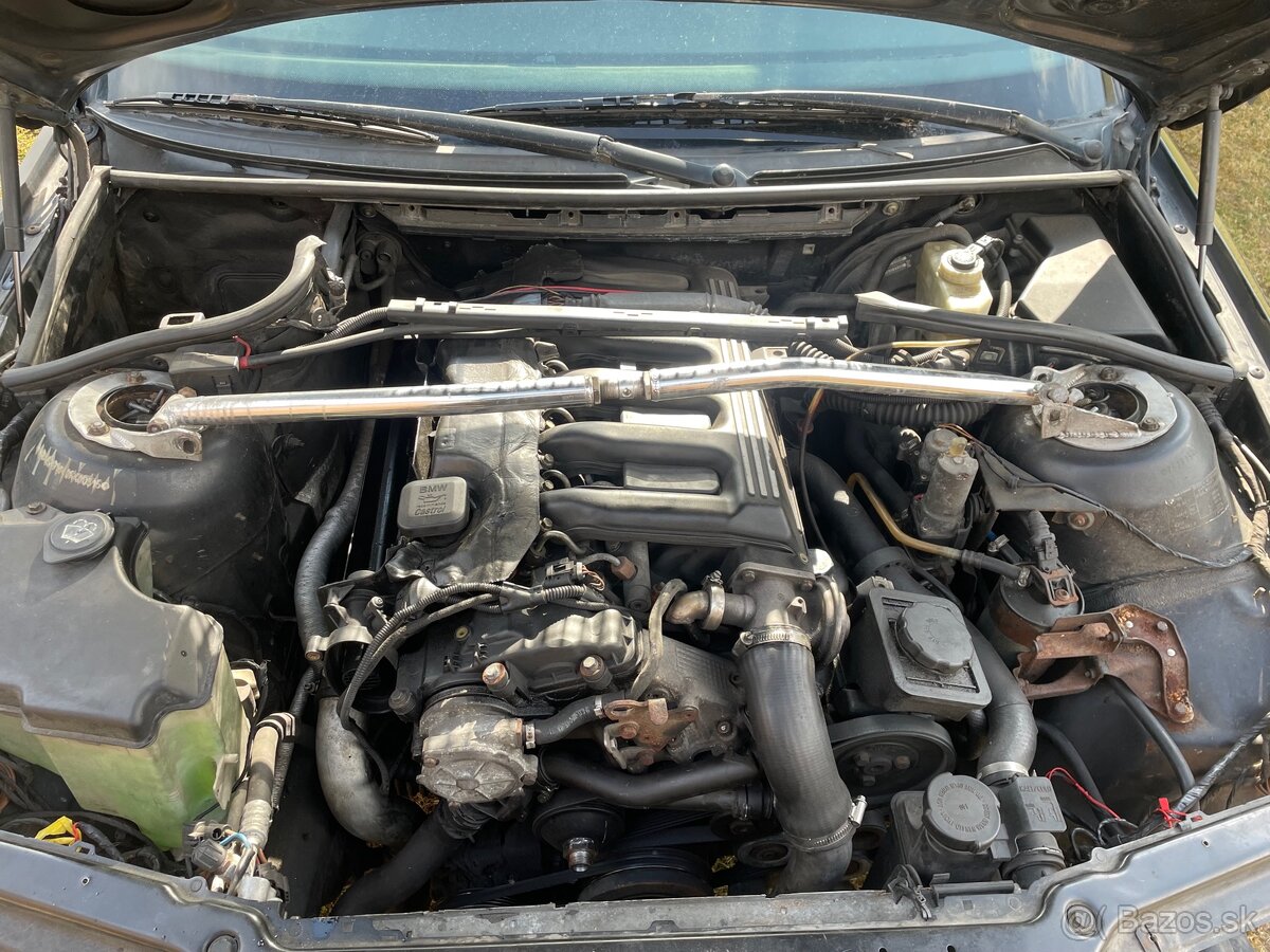 E46 330d 135kw rozpredám - 17