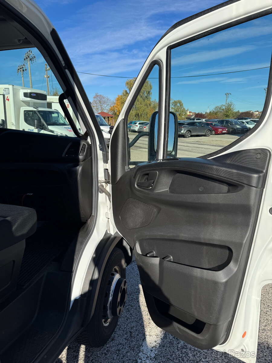 Iveco Daily 70C18 - 17