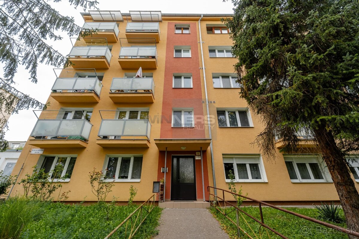 Zrekonštruovaný 3i tehlový byt s balkónom - Podhradová - 17