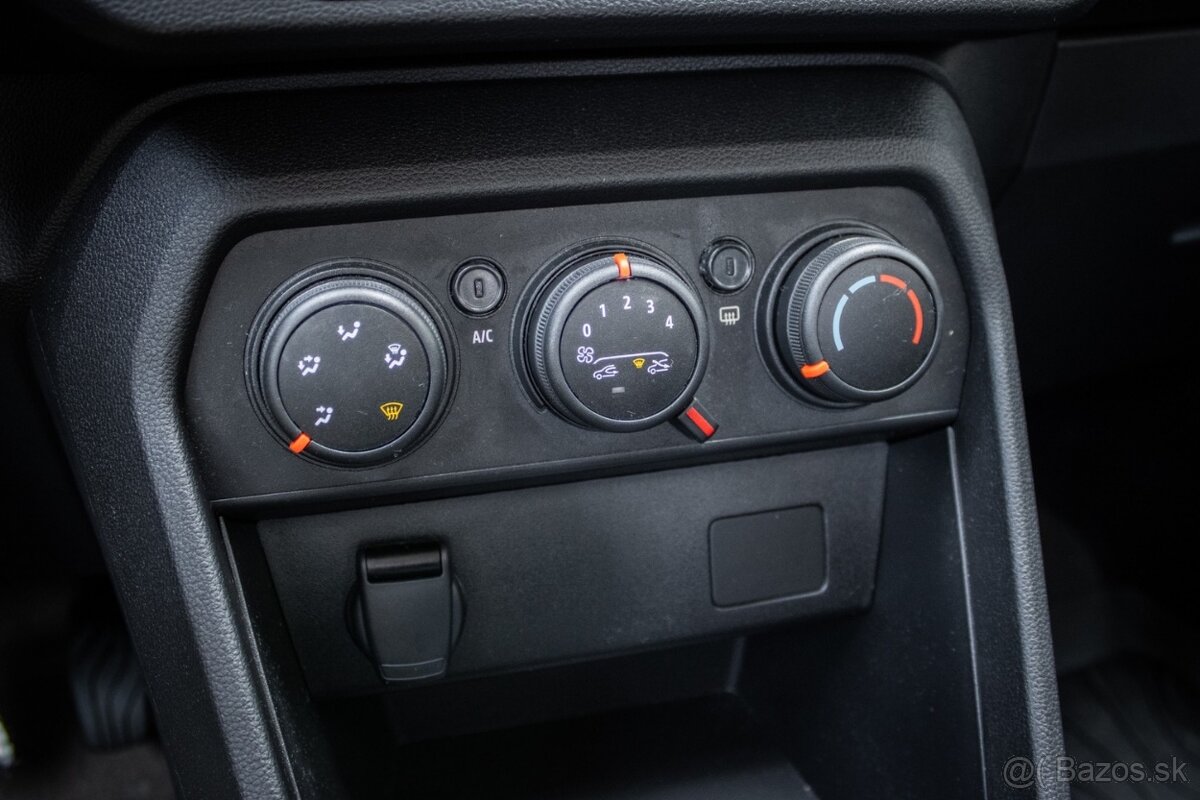 Dacia Sandero 1.0 Tce 67kw M6 - 17