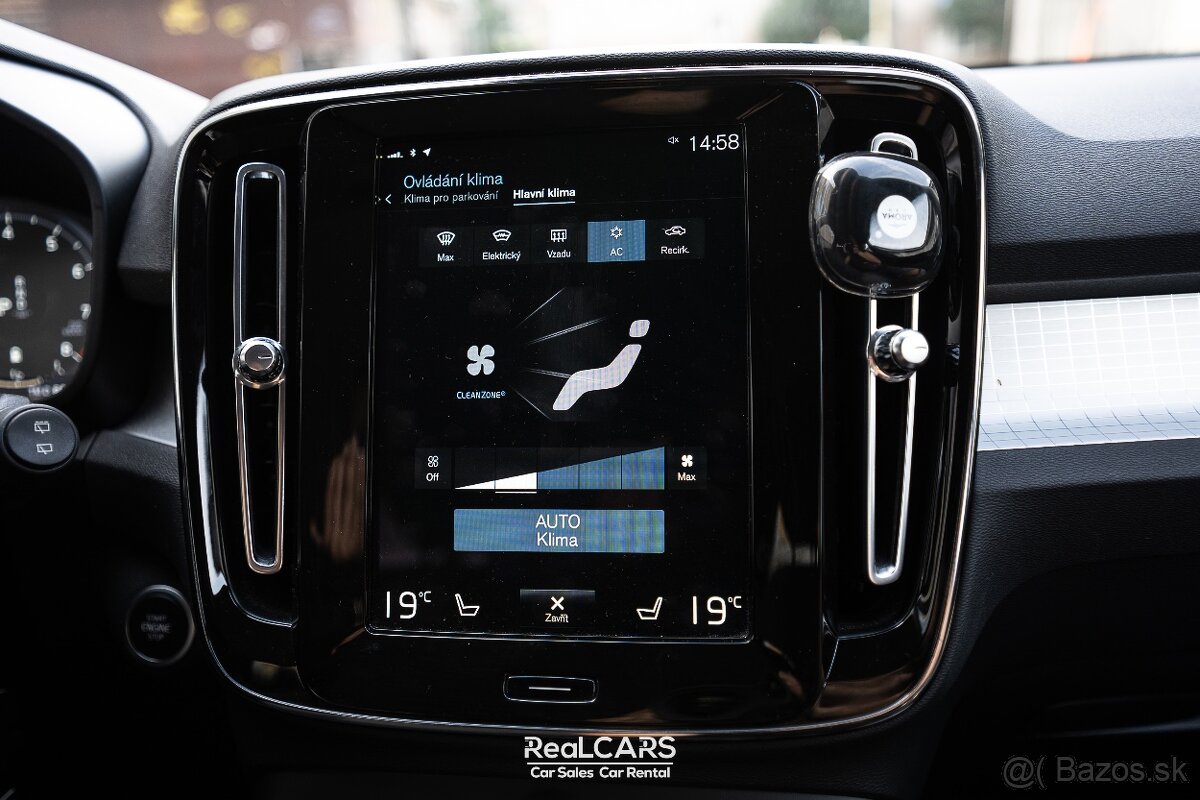 Volvo XC40 145kW 2021 - 17