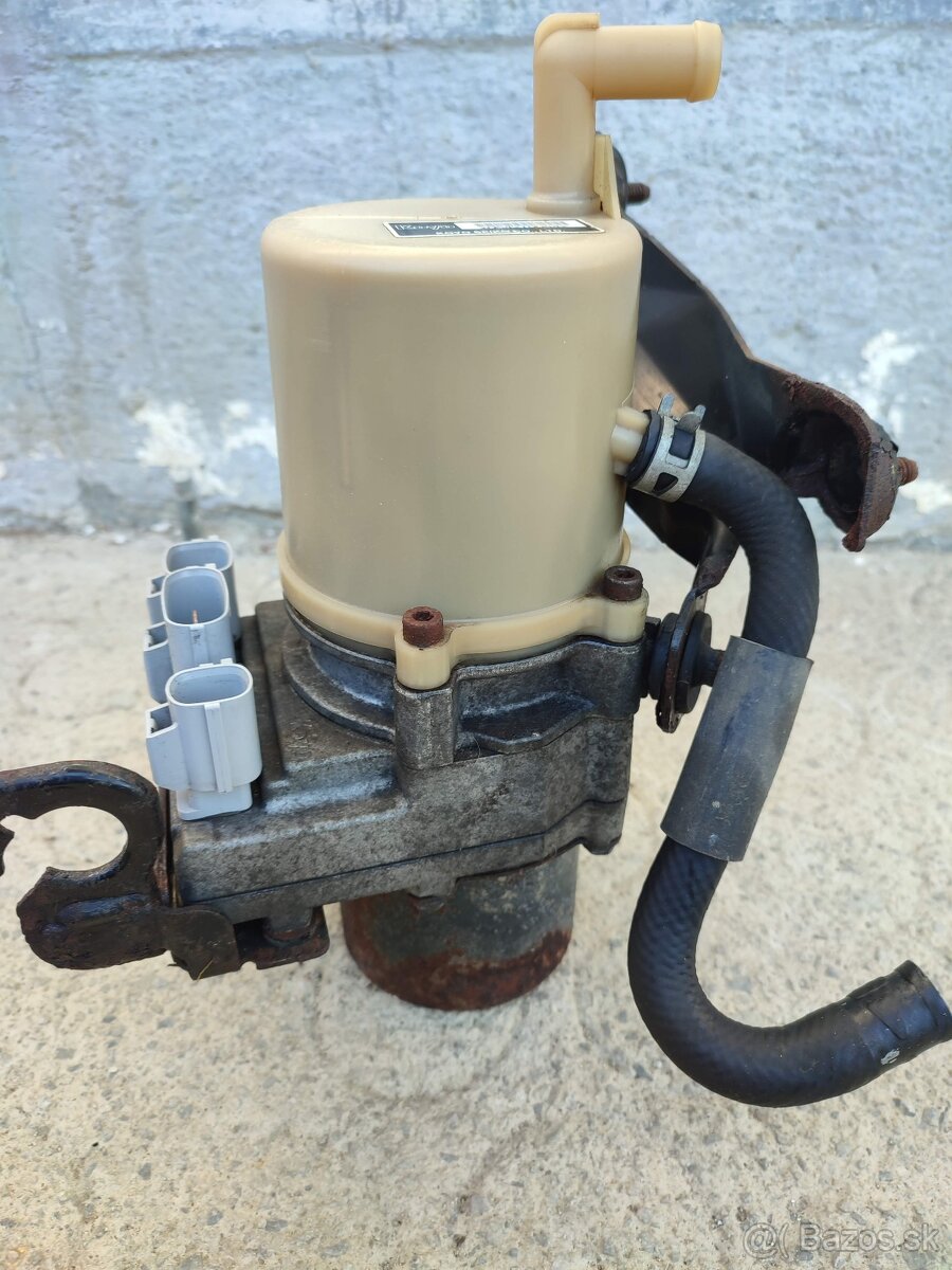 Mazda Servo čerpadlo posilňovača riadenia Koyo PA66-GF20 - 17