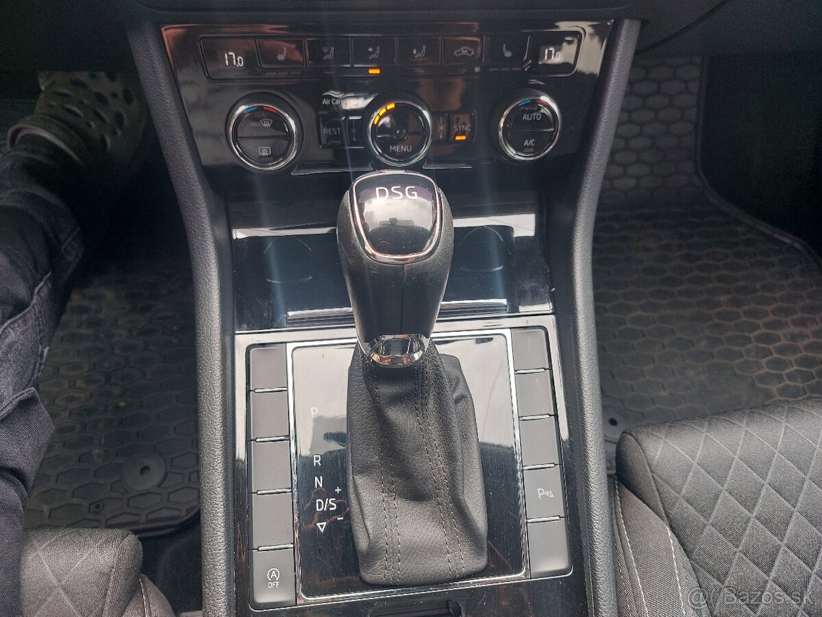 Škoda Superb Combi 3 2.0 TDI DSG - 17