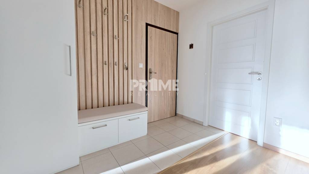 MODERNÝ 3i BYT, REKONŠTRUKCIA,LOGGIA,KLÍMA, Ševčenková ulica - 17