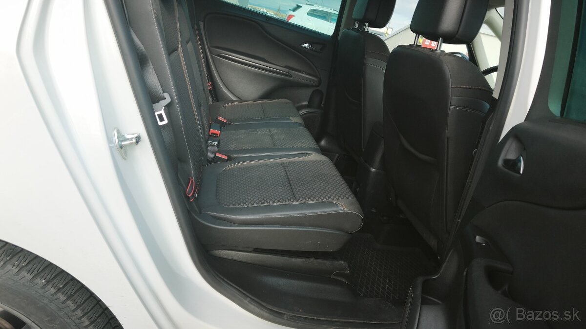 Opel Zafira Tourer Benzín LPG - 17