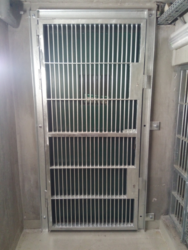 Mreže na okná , dvere - 17