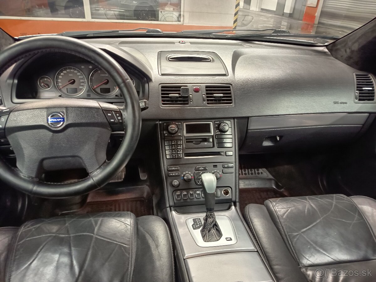 Predám Volvo xc90 - 17