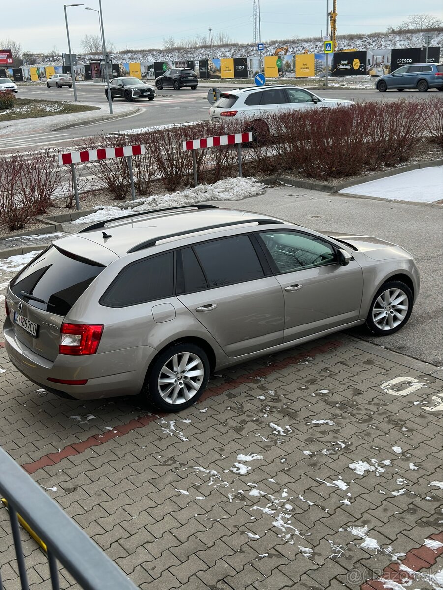 Predám Škodu A7 kombi, rok výroby 2015. - 17