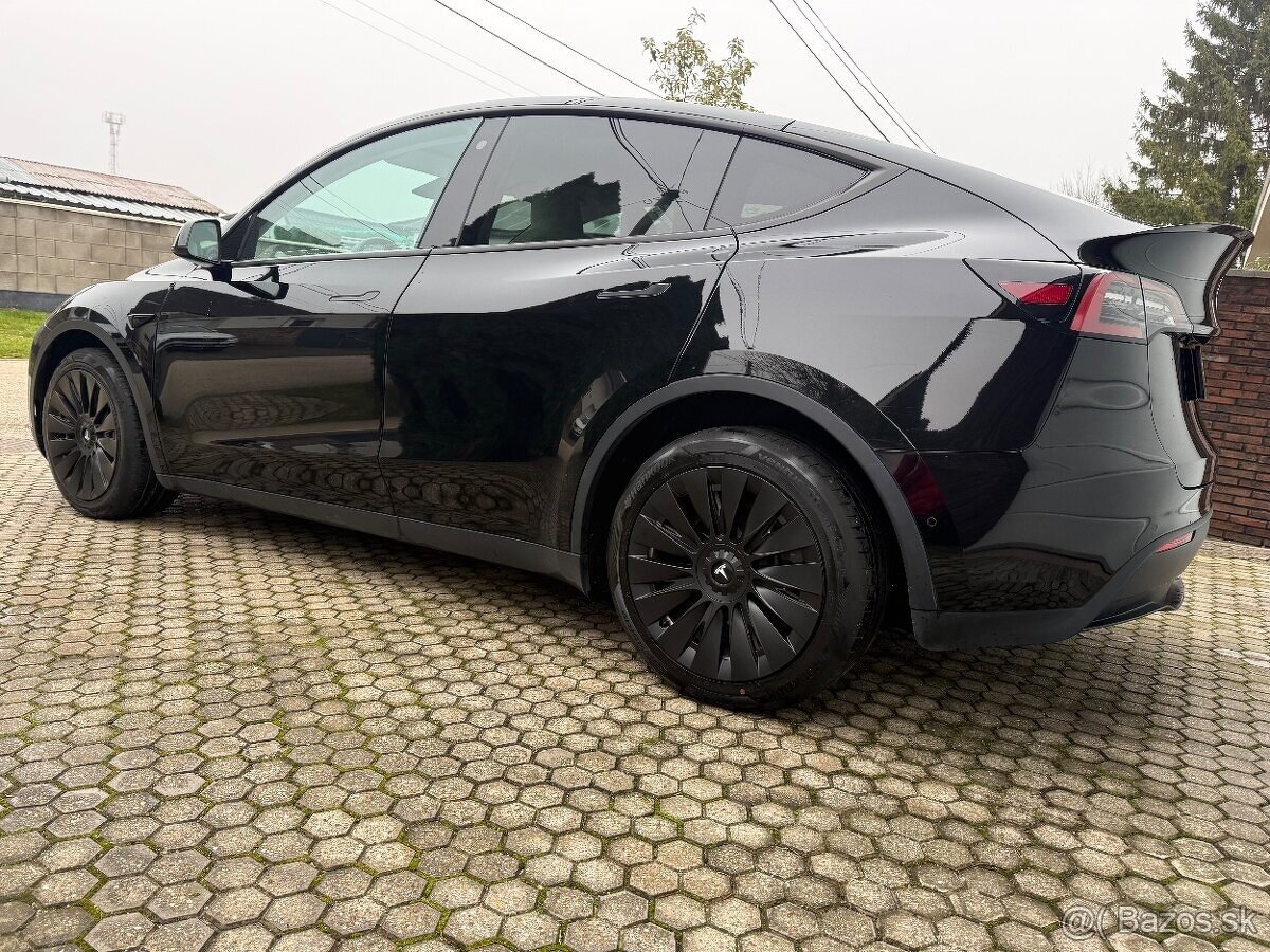 Tesla Model Y 2024 - 30.000 KM AWD LONG RANGE - 17