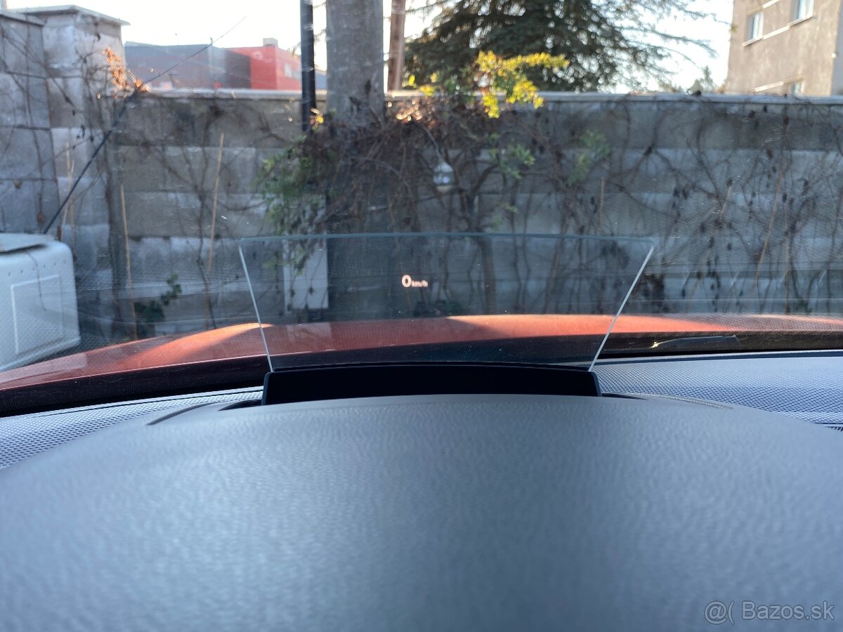 Volkswagen Tiguan Allspace 2.0TDI 110kw Webasto,Dynaudio - 17