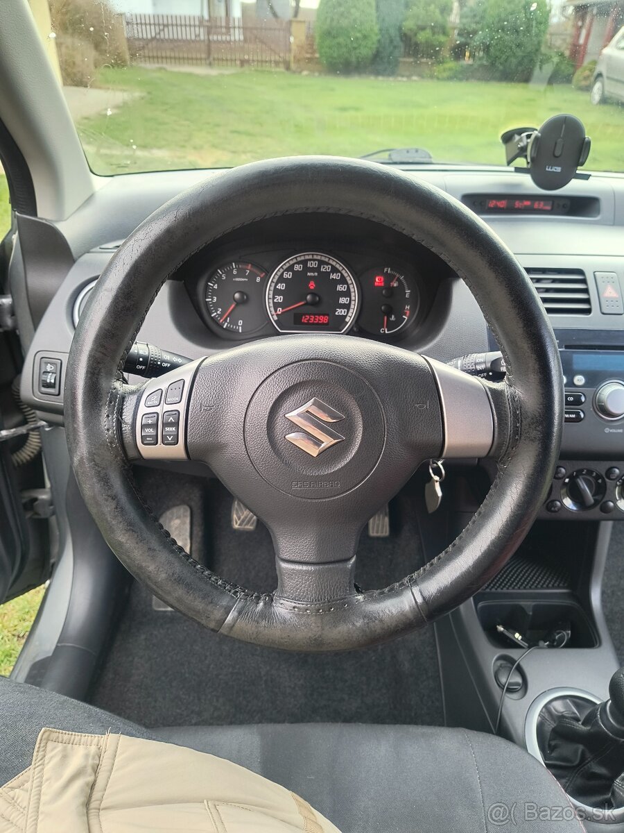 Suzuki Swift 1.3 - 17