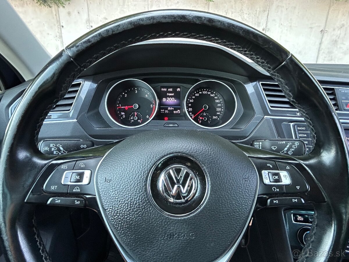 Volkswagen Tiguan 2.0TDi 2017 PO ROZVODECH - 17