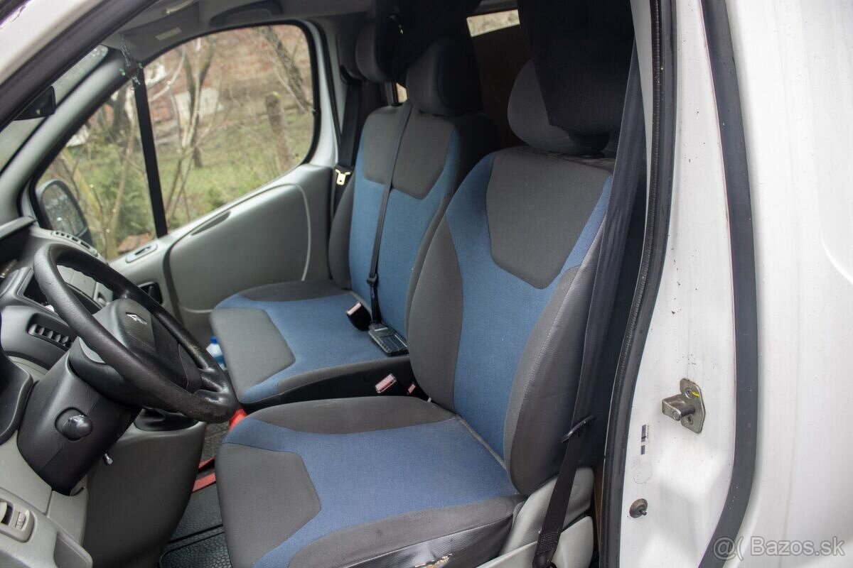 Renault Trafic 2.0 dCi / 84 kW / 2012 / Obytný Van - 17