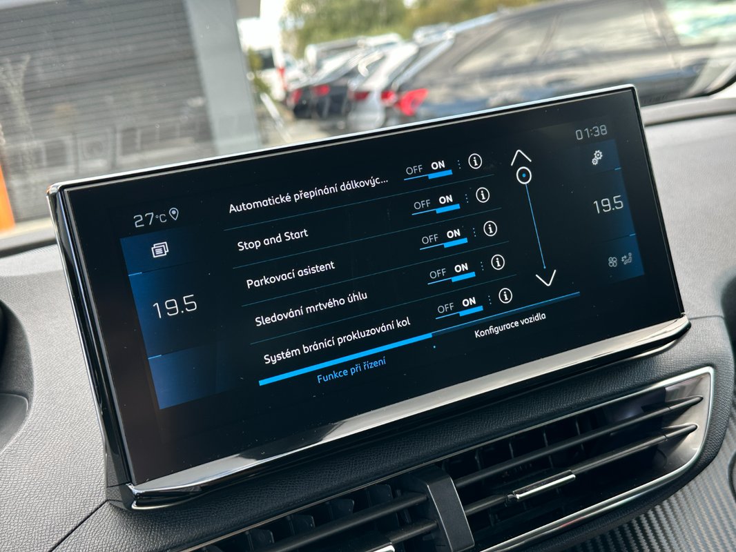 Peugeot 3008 1.5 Blue HDi A/T - REZERVOVANE - 17