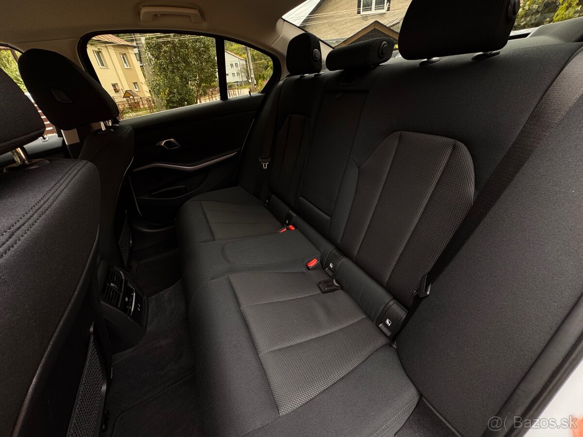BMW 320d | x-Drive | 2022|Luxury Line | LASER | Ťažné - 17
