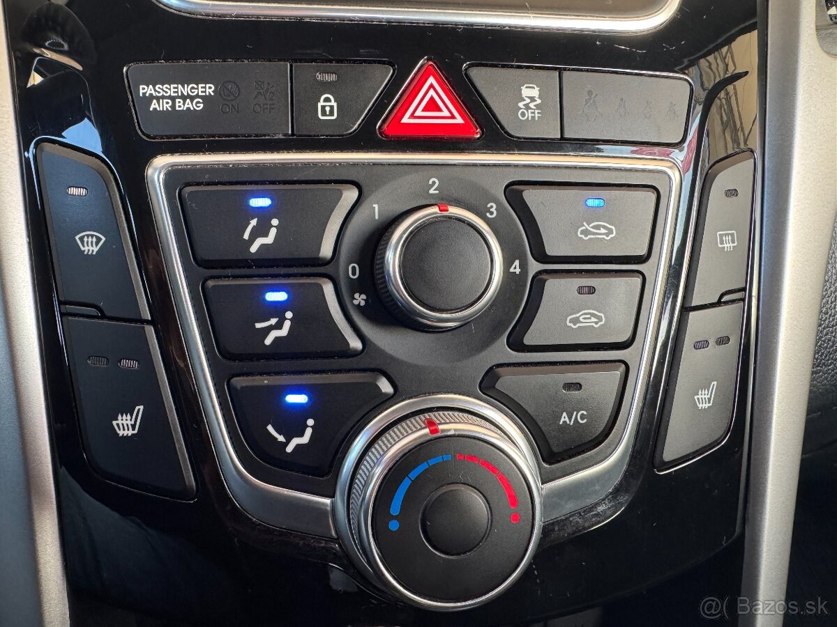 Hyundai i30 1.4i MPI DOHC CVVT Comfort - 17