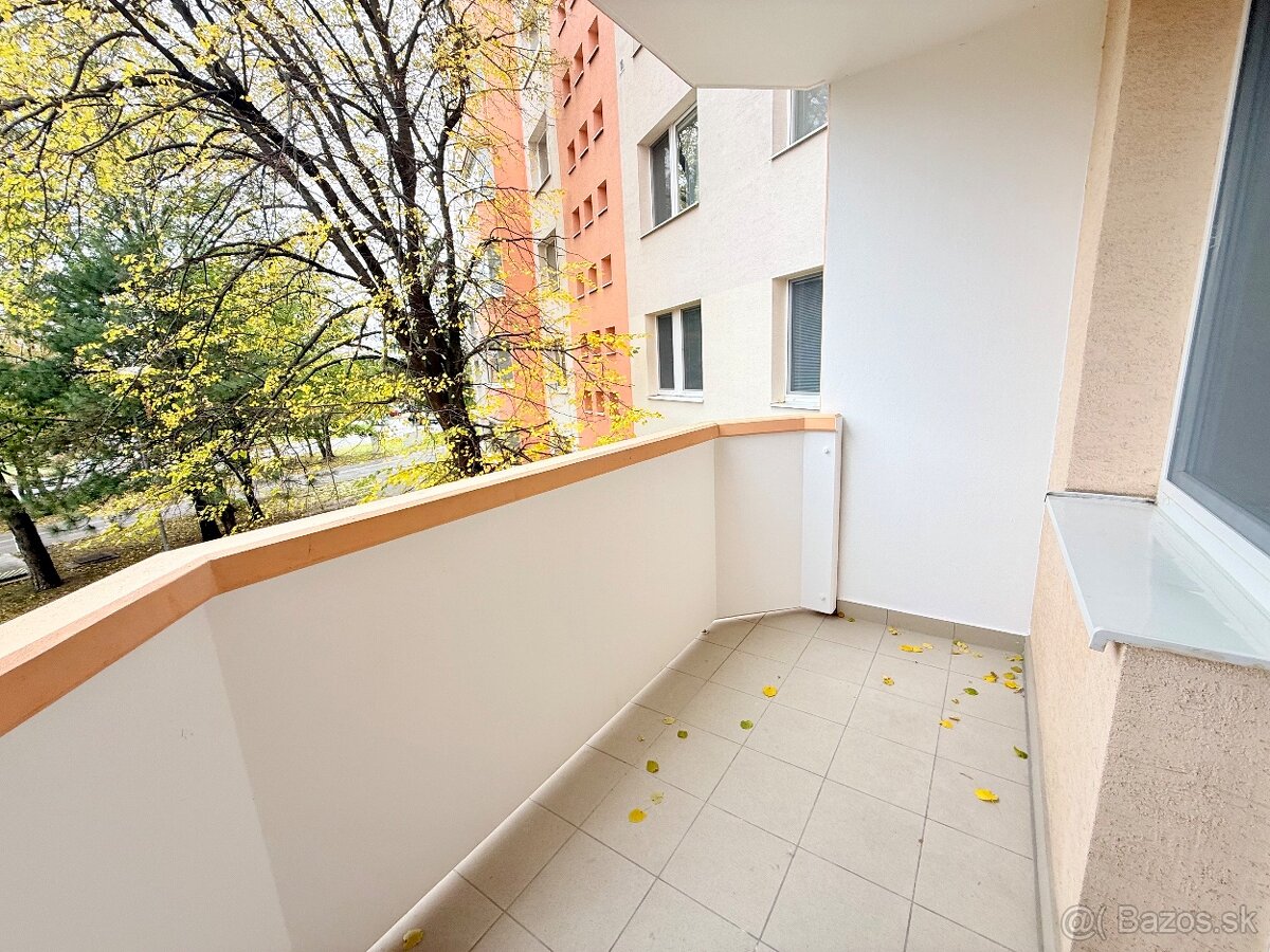 CreeX Reality - svetlý zrekonštruovaný 1-izbový byt - 17