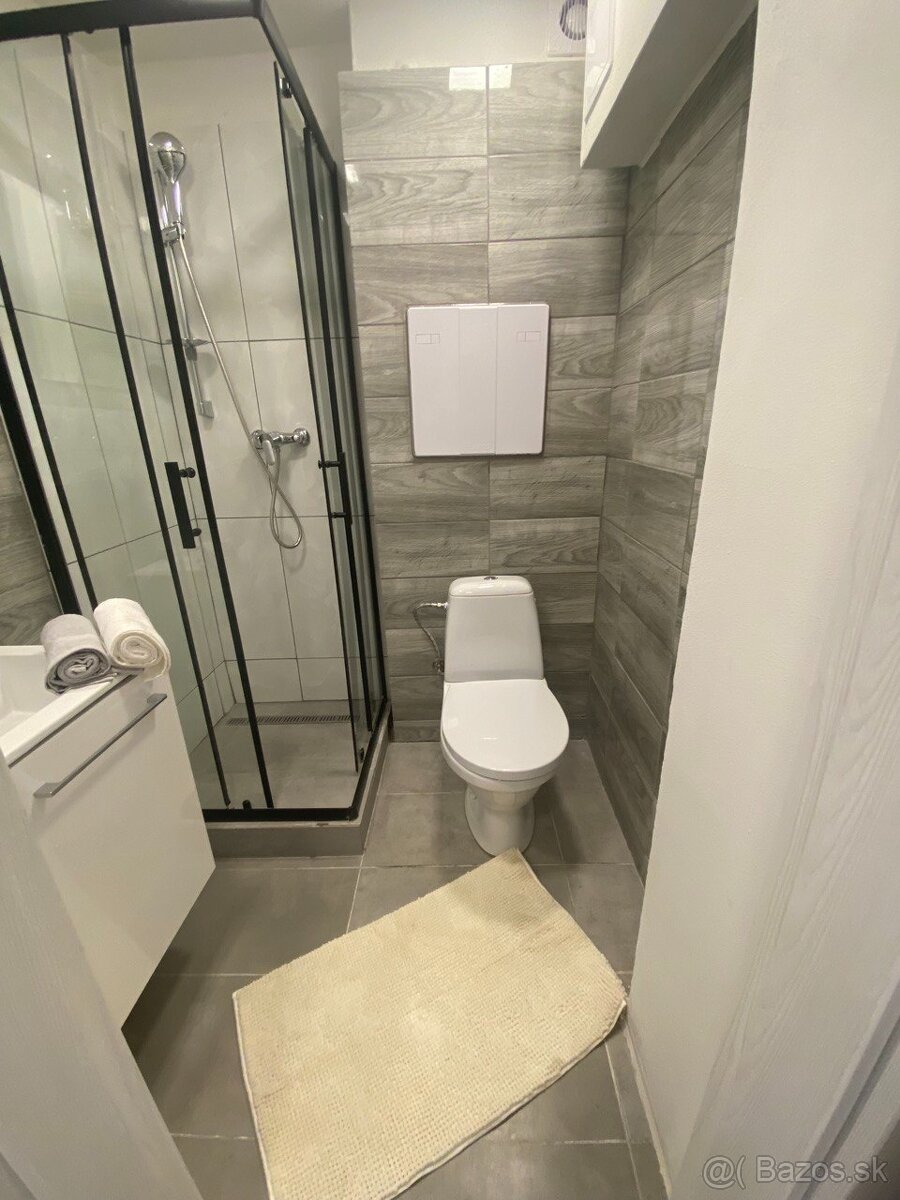 Prenájom 1. izb. byt v Handlovej - 17