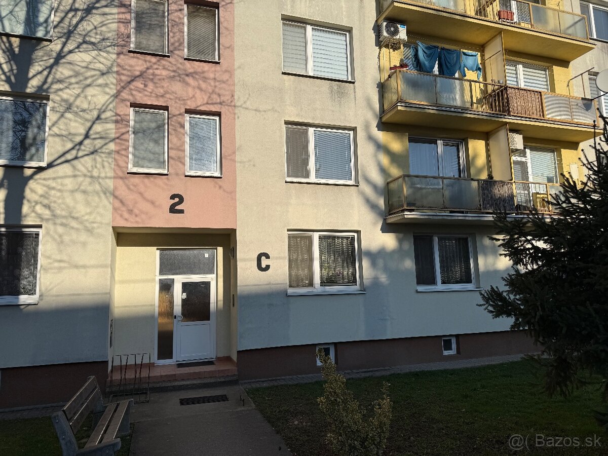 3-izb.byt Bošany - 17